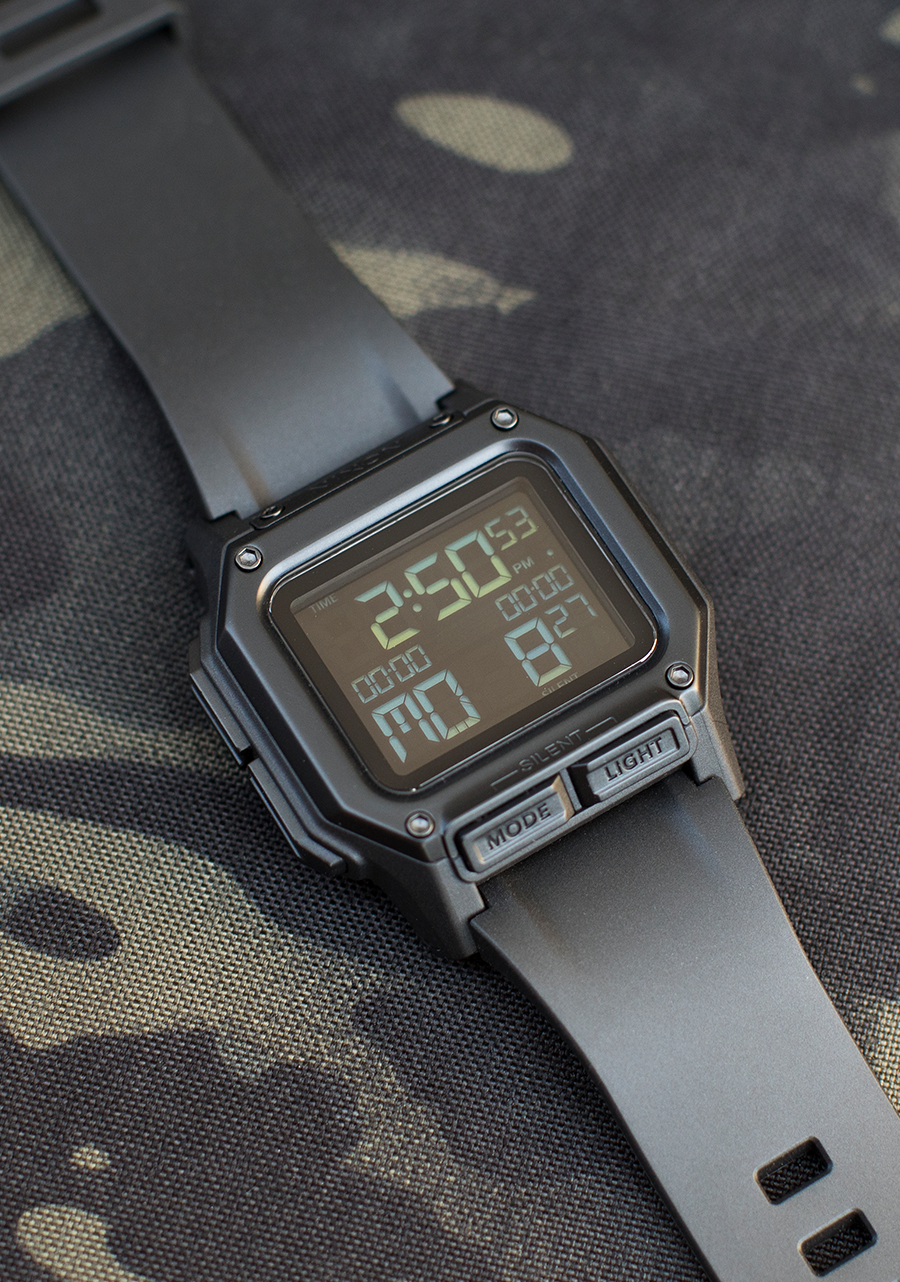 Regulus All Black