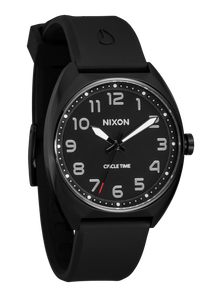 Mullet Black / Black View 3